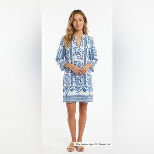 Beautiful Blue and White V-Neck 3/4 Sleeve Dress Size Medium